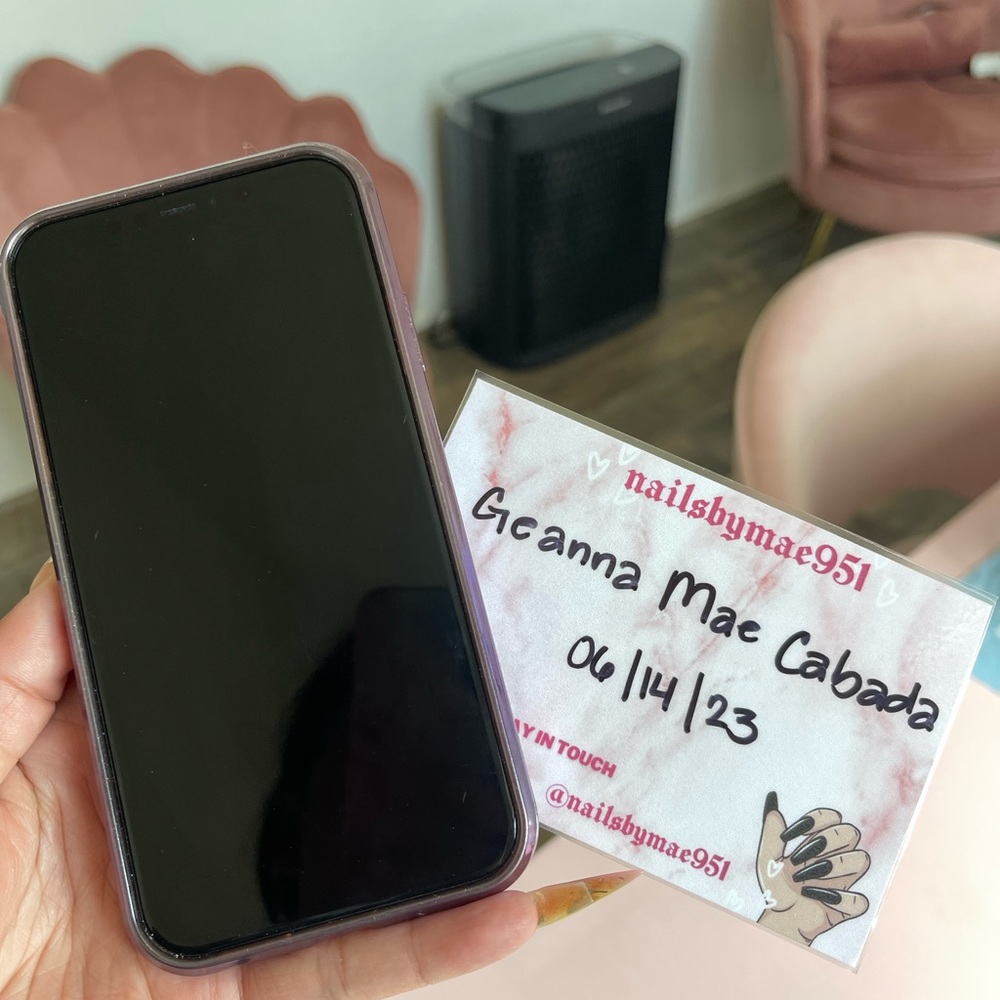 iPhone 11 64 GB. Great condition.